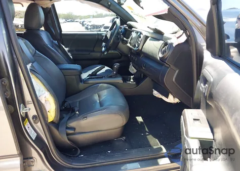 2017 Toyota Tacoma Dbl Cab/Sr5/Trd Sport/Or from USA, damaged, VIN 5TFAZ5CN4HX026795